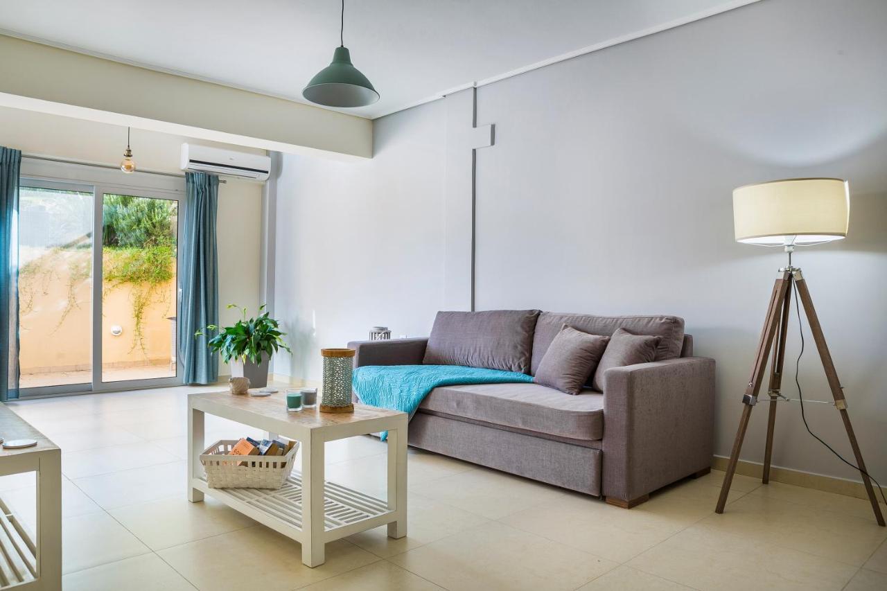 Apartment Lilly, Apartment With Communal Pool, 10 Meters From Sea Sámi Eksteriør bilde